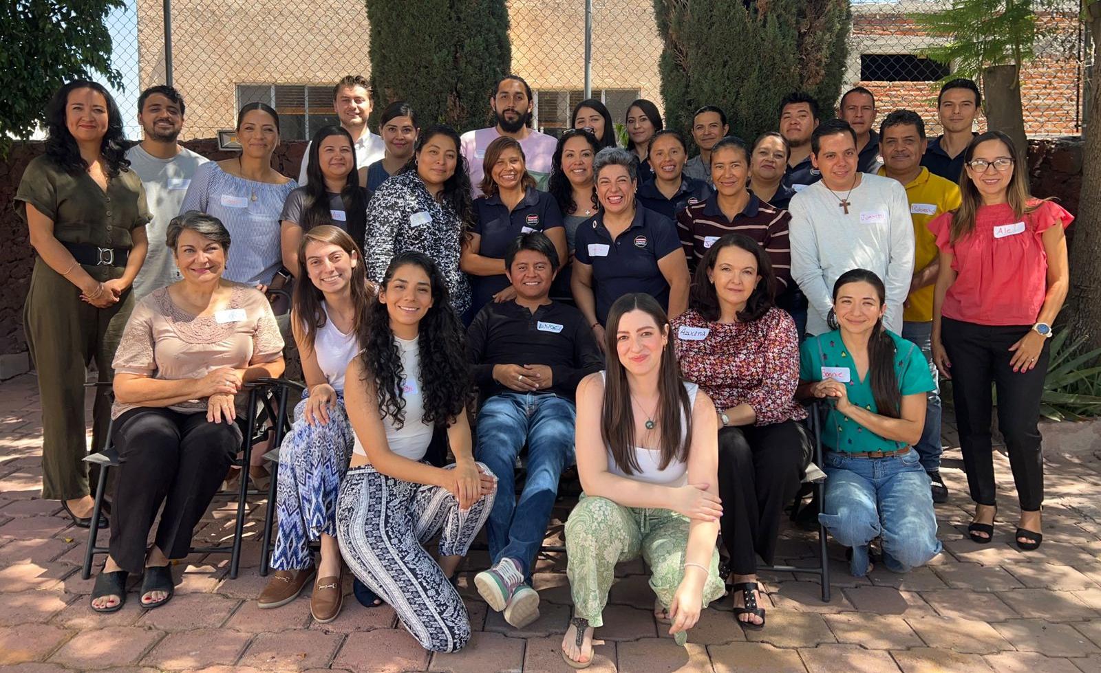 Foto del equipo de trabajo de Fundación Merced Querétaro, A.C.